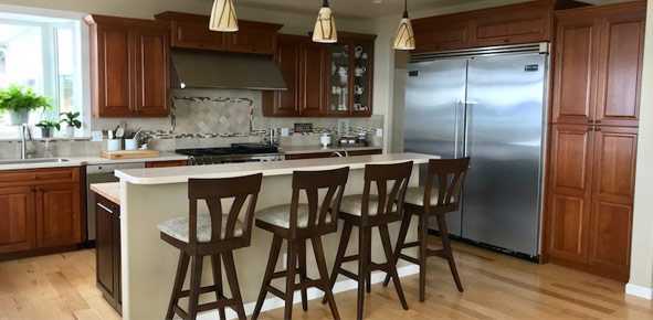 Dining area cabinets